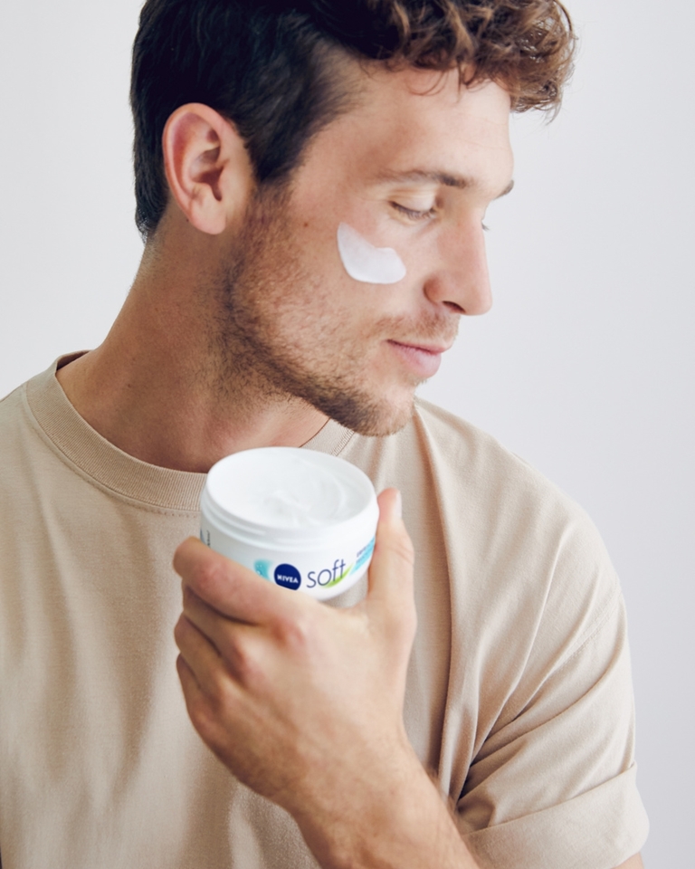 Nivea Crème Soft 300 ml – “Pot”