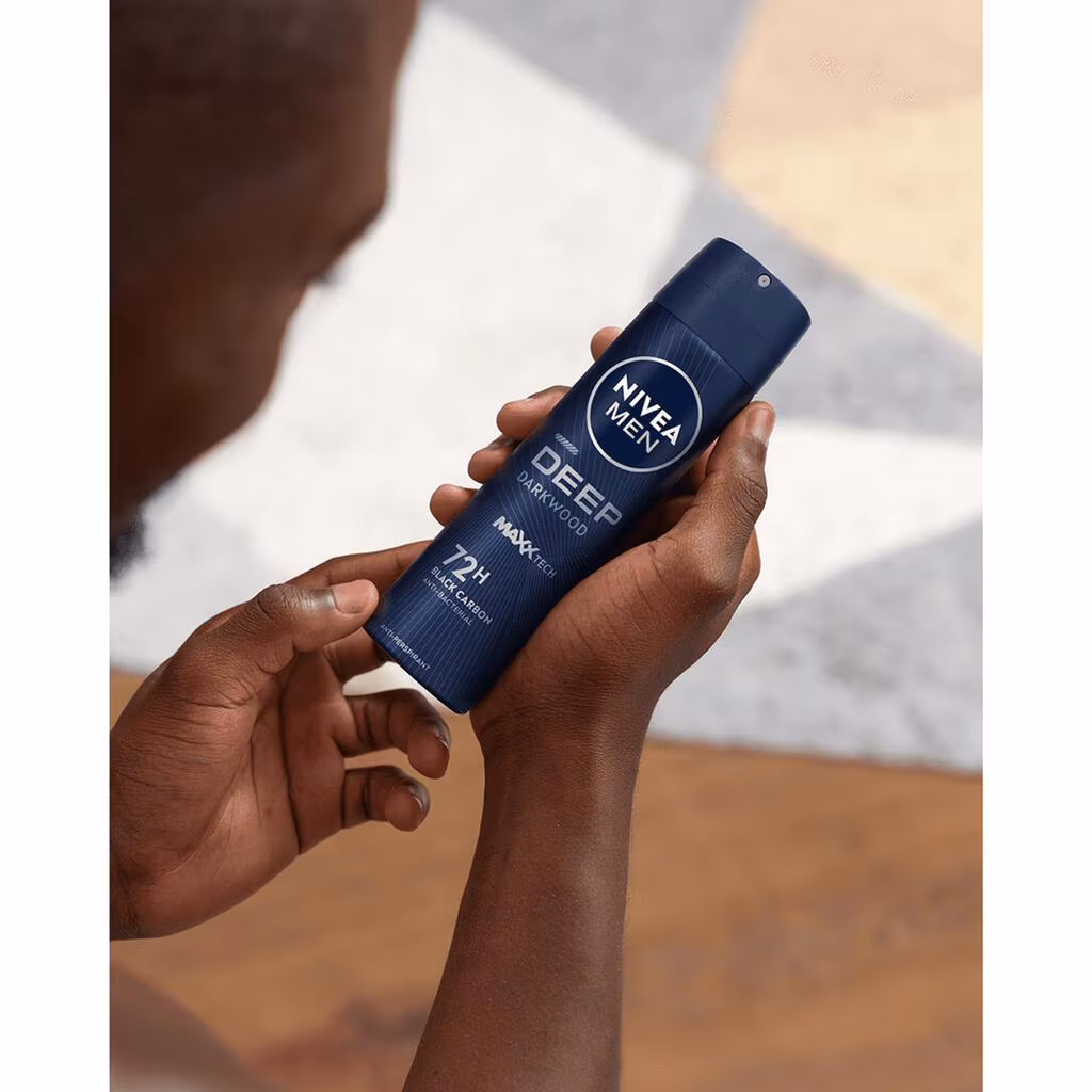 Nivea Deospray 150 ml. MEN	Deep Darkwood Black Carbon