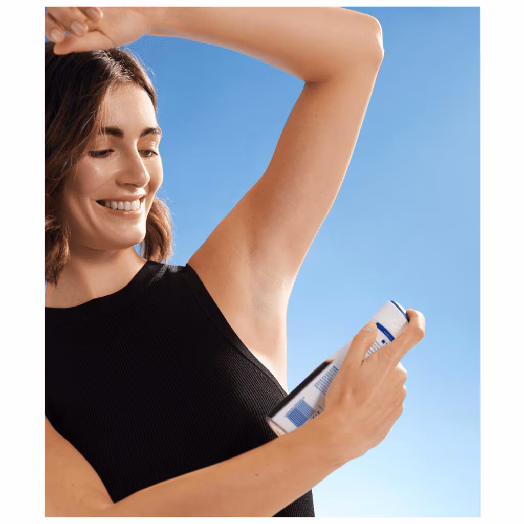 Nivea Deospray 150 ml.	Invisible Black&White Silky Smooth 72h